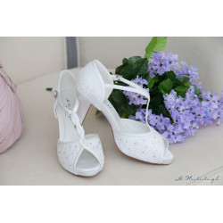 BETTY - KONČIACI MODEL